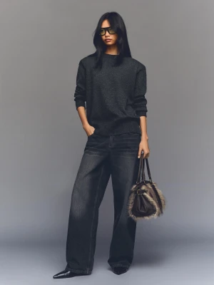 Bershka Sweter Z Poduszkami Na Ramionach Kobieta Xs-S Ciemnoszary