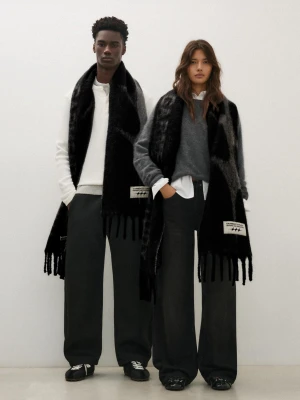 Bershka Szalik W Gwiazdy Mężczyzna Szary