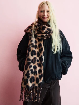 Bershka Szalik Ze Zwierzęcym Nadrukiem Kobieta Brązowy