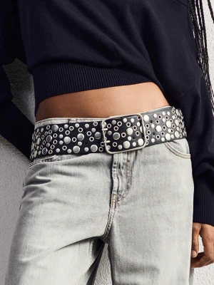 Bershka Szeroki Pasek Z Ćwiekami Ze Sztucznej Skóry Kobieta Czarny