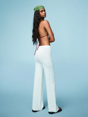 Bershka Szerokie Spodnie Z Ażurowym Wzorem Kobieta Biały