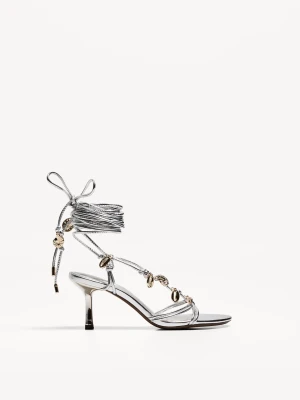 Bershka Sznurowane Sandały Na Obcasie Ze Zdobieniami Kobieta Srebrny