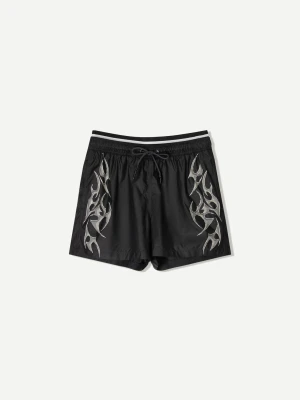 Bershka Szorty Kąpielowe Z Podwójną Talią I Nadrukiem Mężczyzna Czarny
