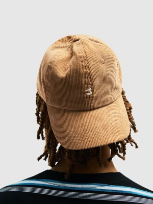 Bershka Sztruksowa Czapka Z Haftem Mężczyzna Wielbłądzi