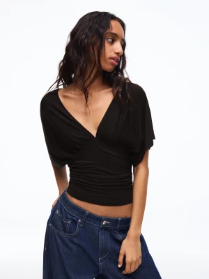 Bershka T-Shirt Z Dekoltem W Serek I Marszczeniami Kobieta Czarny