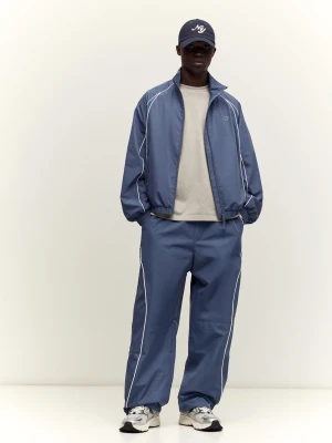 Bershka Techniczne Spodnie O Kroju Baggy Mężczyzna Niebieski