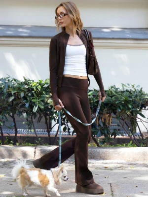 Bershka Techniczne Spodnie O Kroju Flare Kobieta Brązowy