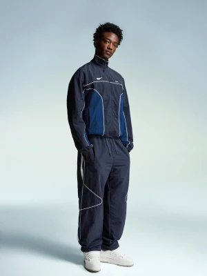 Bershka Techniczne Spodnie O Kroju Super Baggy Mężczyzna Granatowy