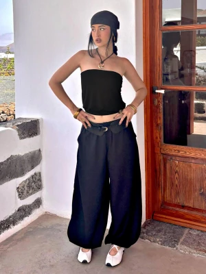 Bershka Top Bandeau Balonowy Krój Kobieta Czarny