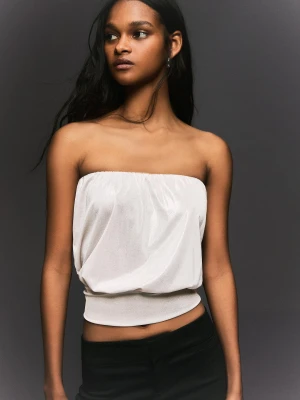 Bershka Top Bandeau Balonowy Krój Kobieta Kremowy