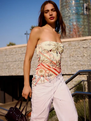 Bershka Top Bandeau Z Tiulu Kobieta Kremowy
