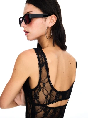 Bershka Top Na Ramiączkach Z Koronką Blonda Kobieta Czarny