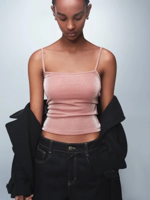 Bershka Top Na Ramiączkach Z Metalizowaną Nicią Kobieta Różowy