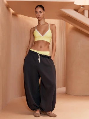 Bershka Top Techniczny Na Ramiączkach Bra Kobieta Banan