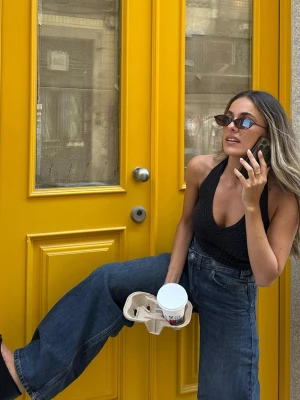 Bershka Top Z Dekoltem Halter I Warkoczem Kobieta Czarny