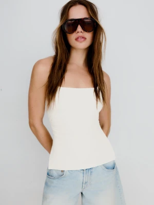 Bershka Top Z Dekoltem Halter Kobieta Biały Złamany