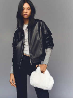 Zdjęcie produktu Bershka Torba Bowling Z Efektem Futerka Kobieta Kremowy