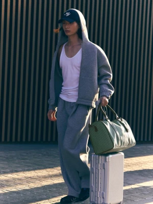 Bershka Torba Podróżna Z Monogramem Mężczyzna Zielony