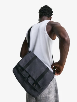 Bershka Torba Z Kieszeniami Z Przodu Mężczyzna Czarny