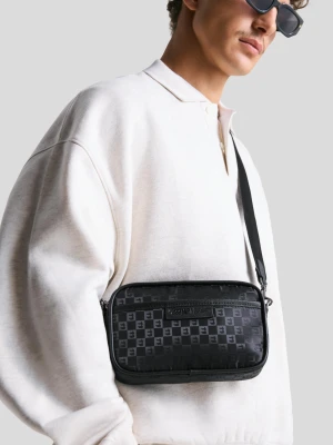 Bershka Torebka Crossbody Mężczyzna Czarny