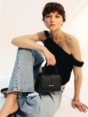 Bershka Torebka Listonoszka Saffiano Kobieta Czarny
