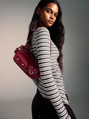 Bershka Torebka Na Ramię Z Wieloma Kieszeniami Kobieta Czerwony