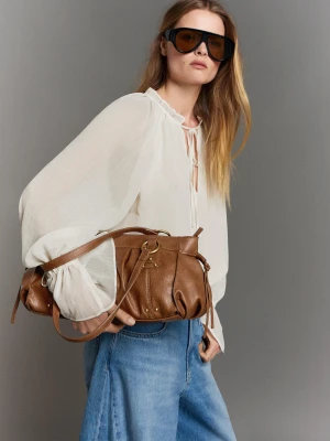 Bershka Torebka Z Ćwiekami Kobieta Brązowy
