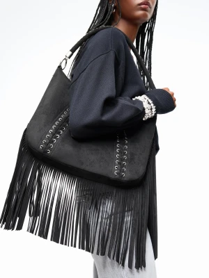 Bershka Torebka Z Frędzlami, Oczkami I Efektem Sztucznego Zamszu Kobieta Czarny