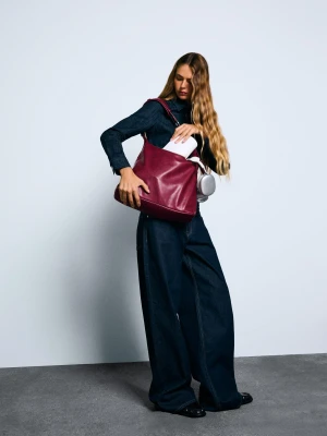 Bershka Torebka Ze Sprzączkami Kobieta Czerwony