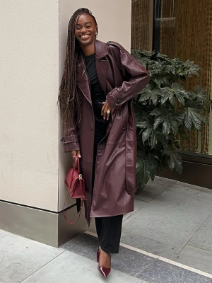 Bershka Trencz Ze Sztucznej Skóry Kobieta Rubinowy