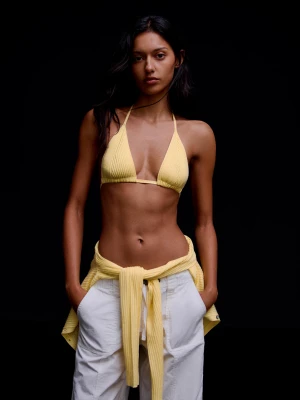 Bershka Trójkątny Top Od Bikini Kobieta Żółty