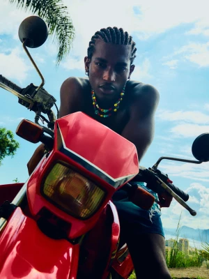 Bershka Wielokolorowy Naszyjnik Mężczyzna 0-046