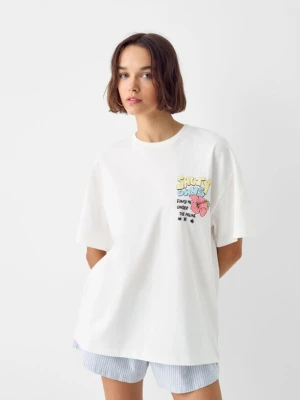 Bershka Wzorzysta Koszulka Oversize Z Krótkim Rękawem Kobieta Kremowy