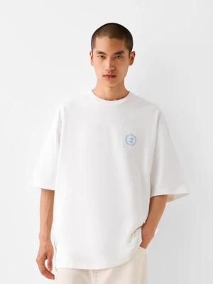 Bershka Wzorzysta Koszulka Oversize Z Krótkim Rękawem Mężczyzna Biały