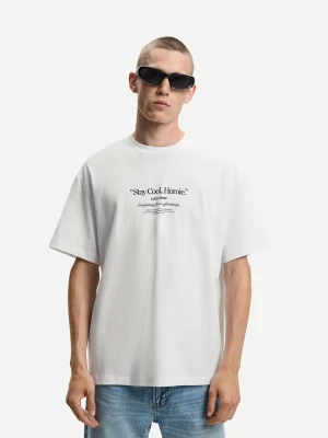 Bershka Wzorzysta Koszulka Oversize Z Krótkim Rękawem Mężczyzna Biały