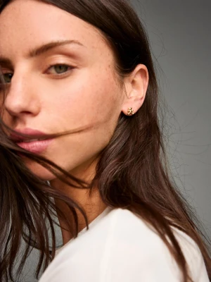 Bershka Zestaw 16 Kolczyków Kobieta Złoty