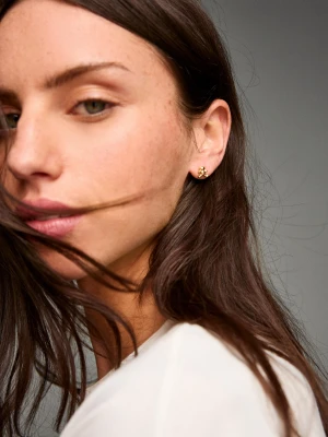 Bershka Zestaw 16 Kolczyków Kobieta Złoty