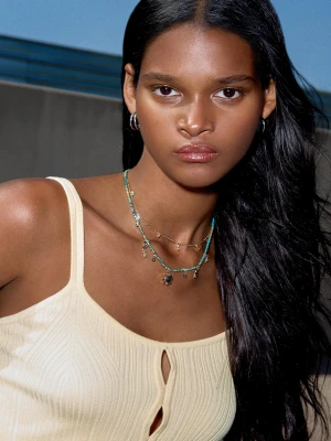 Bershka Zestaw 2 Naszyjników Z Zawieszkami Kobieta Złoty