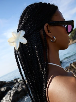 Bershka Zestaw 2 Spinek Do Włosów Z Kwiatkiem Kobieta Fuksja