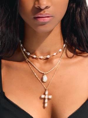 Bershka Zestaw 3 Naszyjników Z Zawieszkami Kobieta Złoty