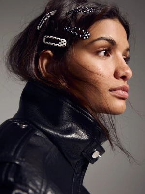 Bershka Zestaw 3 Spinek Do Włosów Z Nadrukiem Kobieta Biały