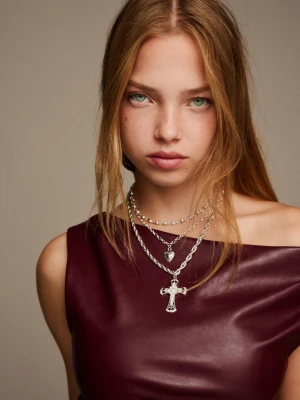 Bershka Zestaw 4 Naszyjników Z Zawieszkami Kobieta Srebrny