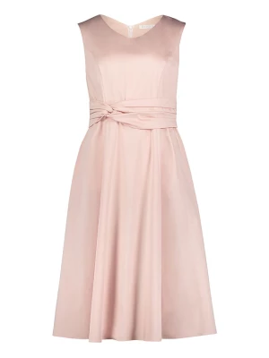 BETTY & CO Sukienka w kolorze jasnoróżowym rozmiar: 36