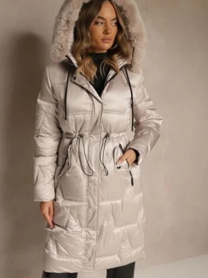 Beżowa Długa Kurtka z Pikowanymi Przeszyciami i Kapturem Ściągana w Talii Galeatia swest