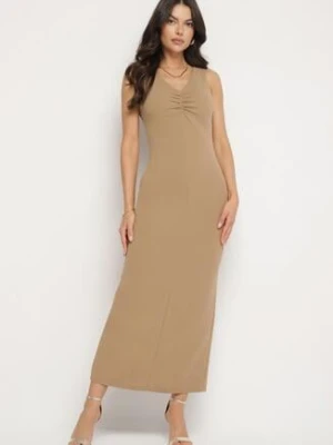 Beżowa Dopasowana Sukienka z Wiskozą Ozdobiona Marszczeniem Siloria by swan