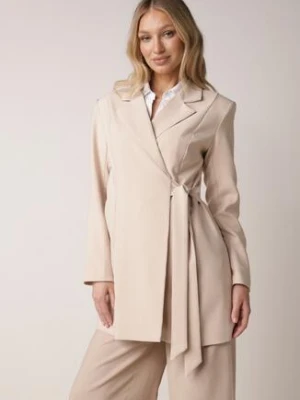 Beżowa Kopertowa Sukienka o Kroju Marynarki z Wiązaniem w Talii Neritho lovery