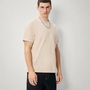 Beżowa koszulka z białą wstawką na rękawie House