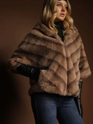 Beżowa Kurtka Futrzana o Kroju Oversize z Kapturem i Rękawami 3/4 Titene melya by melody