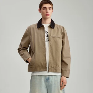 Beżowa kurtka typu barn jacket z kontrastowym kołnierzem House