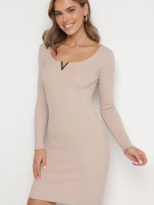 Beżowa Prążkowana Sukienka Dopasowana z Bawełny z Ozdobną Wstawką przy Dekolcie Delamith las garras
